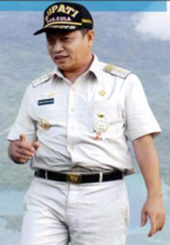 Bupati Kepulauan Sula Ahmad Hidayat Mus